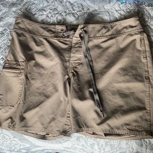 Patagonia meridian board short brown size 6